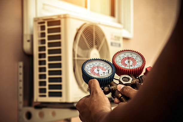 Professional Ductwork Repair technician working in Hudson, PA